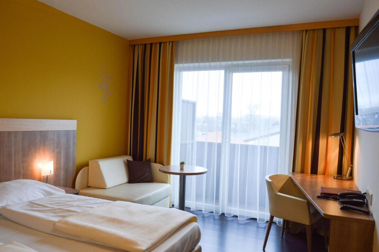 Hotel Roemerhof Tulln An Der Donau Exteriör bild