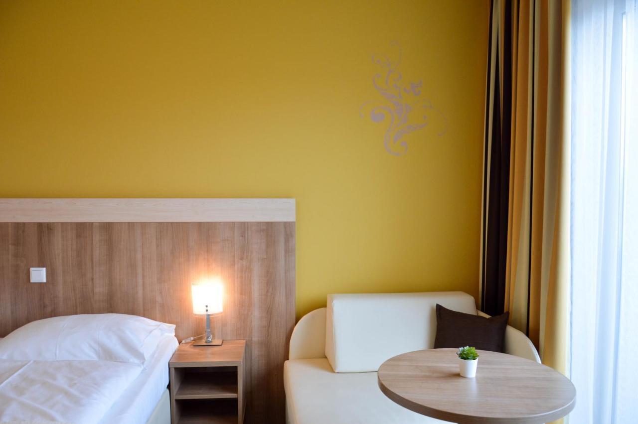Hotel Roemerhof Tulln An Der Donau Exteriör bild