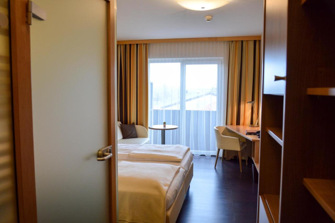 Hotel Roemerhof Tulln An Der Donau Exteriör bild