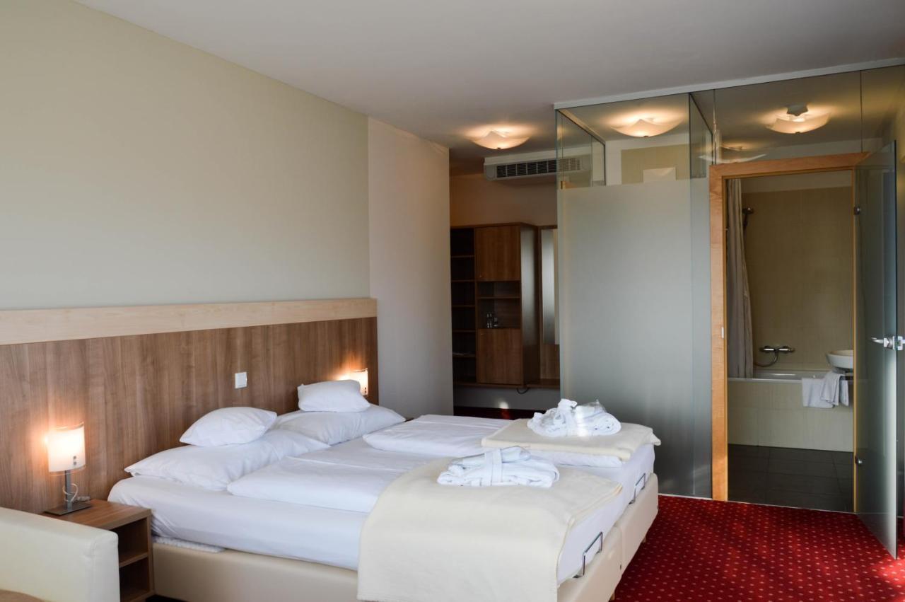 Hotel Roemerhof Tulln An Der Donau Exteriör bild
